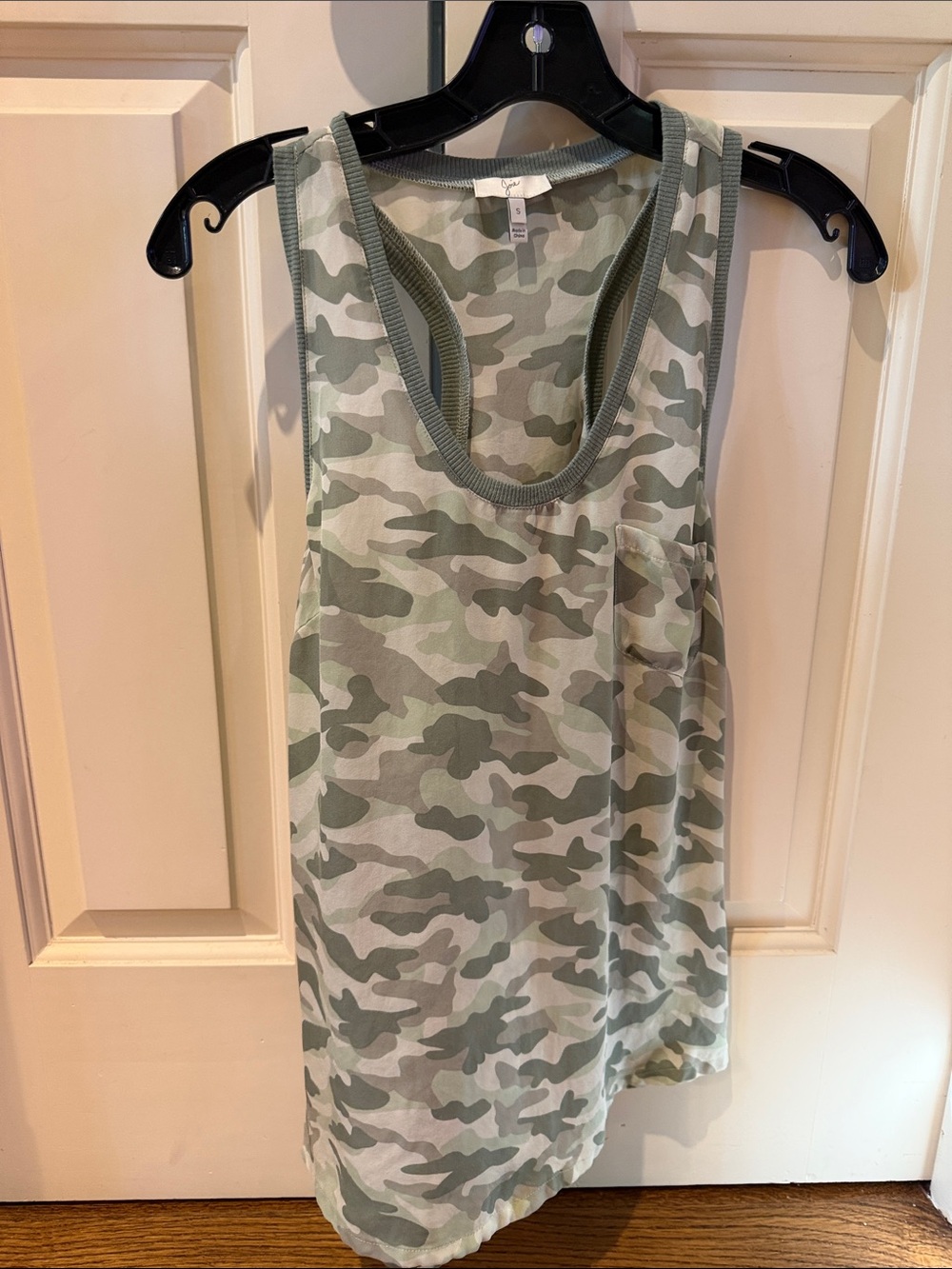 Joie 100% Silk Olive Green Camo Pocket Tank